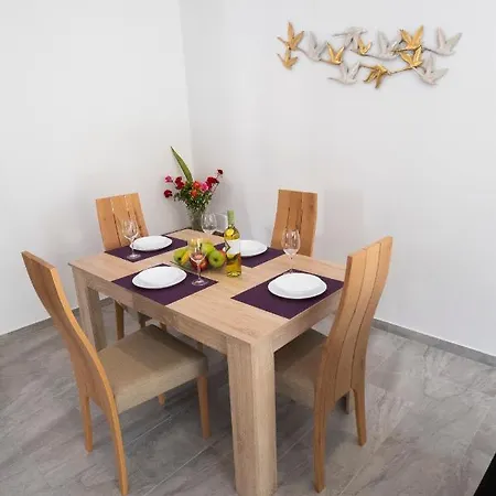 Kato 1br Near Harbour/beach/sea Апартаменты Пафос